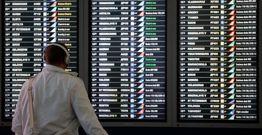 Ruşii se năpustesc asupra biletelor de avion pentru a pleca din Rusia, după ce Putin anunţă mobilizarea. 25 de milioane de ruşi pot fi mobilizaţi în cadrul armatei şi trimişi în estul şi în sudul Ucrainei, potrivit Moscovei