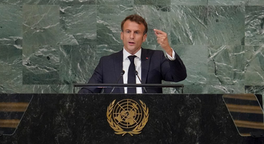 Războiul rus din Ucraina ”se va încheia doar în jurul unei mese” a negocierilor, dă asigurări Macron
