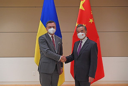 Ministrul chinez de Externe Wang Yi se întâlneşte la New York, în marja Adunării Generale a ONU, cu omologul său ucrainean Dmitro Kuleba, pentru prima oară de la invazia rusă a Ucrainei