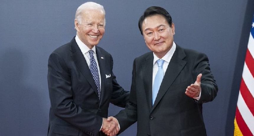 Preşedintele Yoon Suk-yeol nu i-a înjurat pe americani, susţine preşedinţia sud-coreeană, după difuzarea unei înregistrări de la o întâlnire cu Joe Biden la FMI