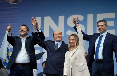 Italienii votează în număr mare în alegerile legislative, extrema dreaptă se vede la putere