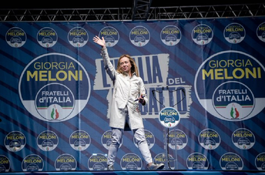Cine este Giorgia Meloni, prima femeie care ar putea conduce Guvernul Italiei. Deviza ei este: „Dumnezeu, patrie, familie"