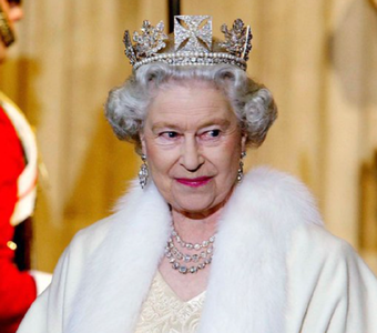 Regina Elizabeth a II-a a murit ”de bătrâneţe”, se arată în certificatul de deces, publicat de Arhivele Naţionale scoţiene. În caseta ”profesia”, în certificat scrie ”Majestatea Sa Regina”