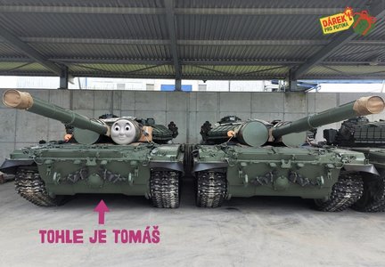 Cehii au strâns echivalentul a peste 1,2 milioane de lire sterline într-o campanie de crowdfunding pentru Ucraina şi au cumpărat un tanc T-72 