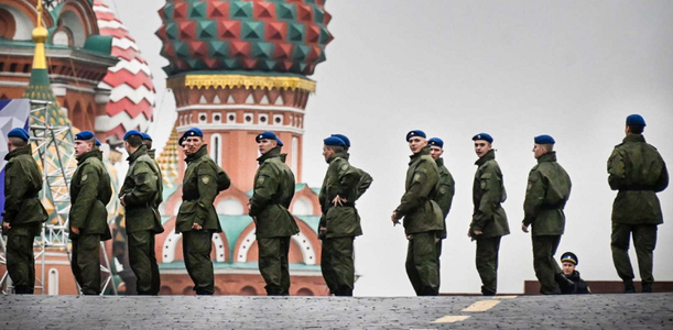 Peste 200.000 de persoane, mobilizate în armata rusă în două săptămâni, anunţă Serghei Şoigu