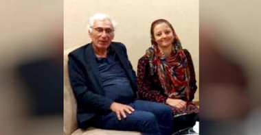 Televiziunea de stat iraniană difuzează ”mărturisiri” ale unei franţuzoiace şi unui francez arestaţi cu privire la spionaj. Femeia se prezintă drept Cécile Kohler, un agent de informaţii al serviciilor franceze de informaţii externe DGSE