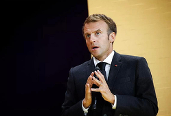 Macron vrea să-i ”convingă” pe europeni să plafoneze preţul gazelor naturale folosite în producerea electricităţii; ”Nu vom plăti noi gazele naturale de patru ori mai scump decât le vindeţi voi industriaşilor voştri”, le transmite el SUA şi Norvegiei