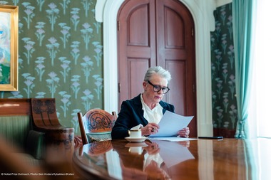 Preşedinta Comitetului Nobel spune că alegerea câştigătorilor premiului pentru Pace nu reprezintă un mesaj către Putin de ziua acestuia. “De fiecare dată noi acordăm premiul pentru ceva şi cuiva, nu împotriva cuiva”