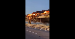 Explozie la podul de la Kerci - Ministerul rus al Apărării anunţă că trupele ruse care luptă în Ucraina pot primi toate proviziile de care au nevoie prin coridoarele terestre şi maritime existente