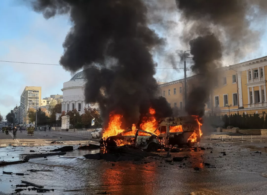 Bombardamente la Liov, în vestul Ucrainei. Infrastructura energetică, vizată în atacuri, anunţă guvernatorul regional Maxim Koziţkii