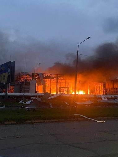 Adjunctul ministrului de externe al Ucrainei: 15 explozii înregistrate în Zaporoje în timpul nopţii / Autrorităţile regionale anunţă că şi în Viniţa au avut loc atacuri - FOTO