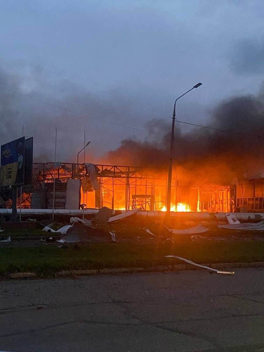 Adjunctul ministrului de externe al Ucrainei: 15 explozii înregistrate în Zaporoje în timpul nopţii / Autrorităţile regionale anunţă că şi în Viniţa au avut loc atacuri - FOTO
