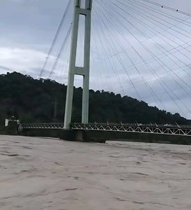 Cel puţin 33 de morţi în inundaţiile şi alunecările de teren din Nepal / În unele zone, râul Karnali a crescut la peste 12 metri 