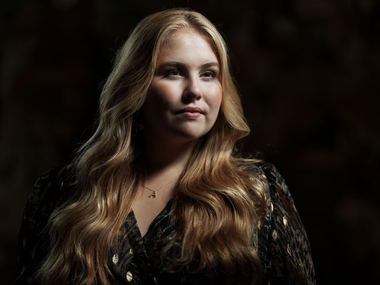 Prinţesa moştenitoare olandeză Catharina-Amalia se mută din căminele studenţeşti înapoi la palatul regal din cauza ameninţărilor la adresa securităţii sale, anunţă familia regală