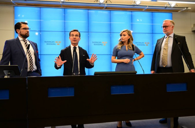 Suedia urmează să construiască noi reactoare nucleare, anunţă şefa Partidului Creştin-Democrat, Ebba Busch, la prezentarea noului guvern suedez