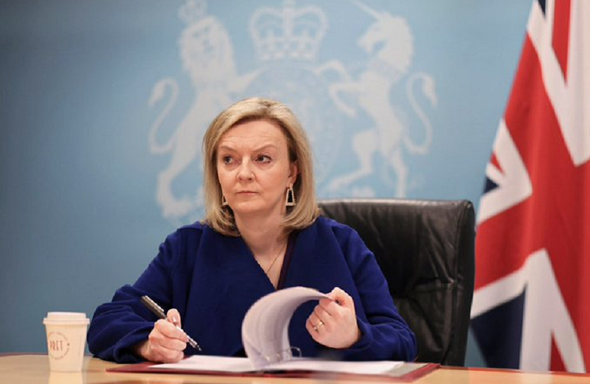 Discuţie telefonică între Liz Truss şi Emmanuel Macron despre aprofundarea cooperării bilaterale şi continuarea sprijinului oferit Ucrainei