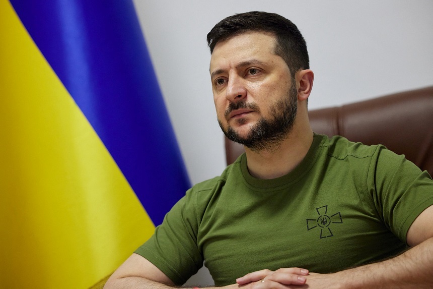 Zelenski, apel către primarii din Ucraina: Categoric nu este momentul vitrinelor luminoase la magazine şi al reclamelor luminoase
