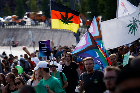 Germania deschide calea unei legalizări a folosirii canabisului în scopuri recreative. Proiectul vizează deţinerea ”unei cantităţi maxime de 20 până la 30 de grame” în vederea consumului personal