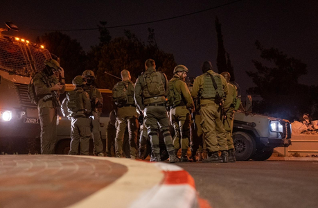 Patru israelieni şi un palestinian răniţi într-un atac armat la Hebron, atacatorul, ucis prin împuşcare