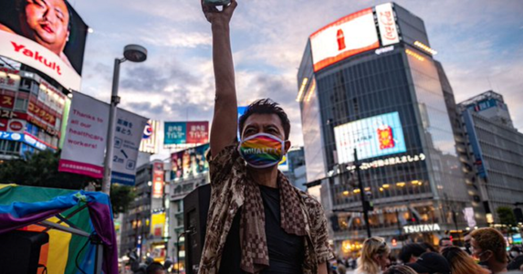 Primăria Tokyo emite primele certificate de uniune cuplurilor de acelaşi sex