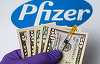 Pfizer îşi revizuieşte în creştere cu două miliarde de dolari, la 34 de miliarde de dolari, cifra de afaceri în 2022, în pofida aprecierii bancnotei verzi