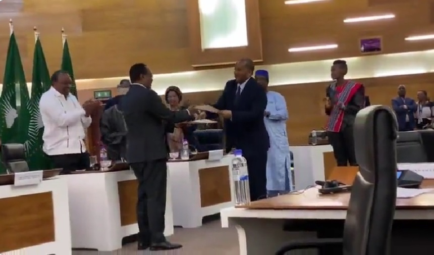Acord de pace surpriză în războiul civil care macină Etiopia de doi ani