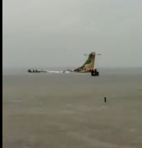 UPDATE - Un avion cu 43 de persoane s-a prăbuşit în Lacul Victoria din Tanzania / 26 de persoane salvate până acum / Nu au fost raporgtate încă victime