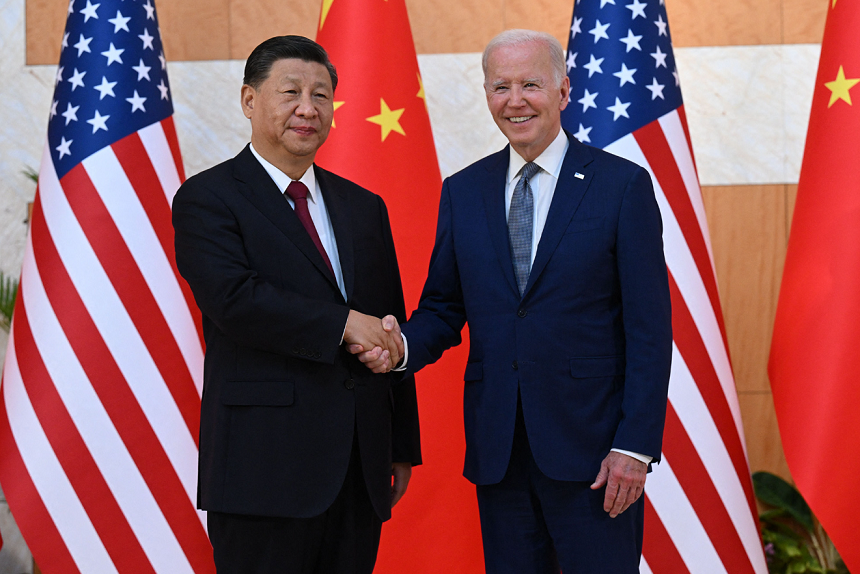 Joe Biden şi Xi Jinping îşi strâng mâna, în marja summitului G20, pentru prima oară de când democratul se află la Casa Albă