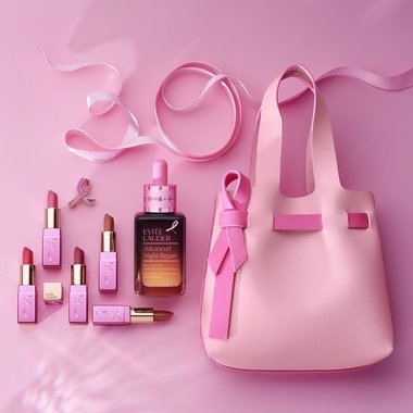 Estee Lauder va cumpăra marca de modă Tom Ford printr-o tranzacţie de 2,8 miliarde de dolari 