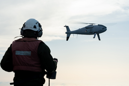 Marina franceză a pierdut o dronă-elicopter de tip Camcopter S-100 de recunoaştere pe mare, în largul Africii, de la bordul portelicopterului amfibie (PHA) Tonnerre, desfăşurat în cadrul Misiunii Corymbe