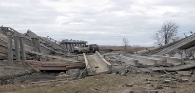 Cel puţin 4 morţi şi 23 de răniţi în Ucraina / Naftogaz anunţă distrugerea unor instalaţii-cheie pentru producţia de gaz / O fabrică ce producea rachete a fost bombardată