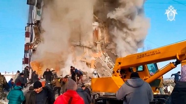 Nouă morţi şi o persoană dispărută în prăbuşirea unui bloc de apartamente în Extremul Orient al Rusiei, provocată de o explozie de gaze