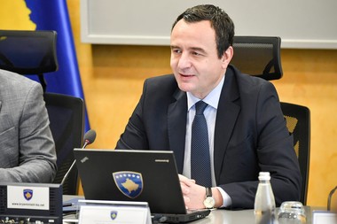 La cererea SUA, Kosovo amână cu două zile amendarea şoferilor sârbi / Belgradul a acceptat să nu mai emită plăcuţe de înmatriculare noi pentru sârbii din Kosovo