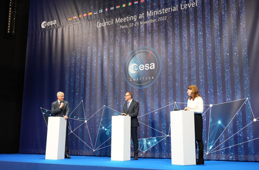 Agenţia Spaţială Europeană ESA adoptă, la Paris, un buget în valoare de 17 miliarde de euro, cu 17% mai mare decât cel din ultimii trei ani