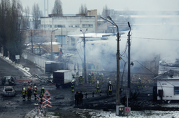 Bilanţul victimelor atacurilor cu rachetă creşte, la Kiev, la patru morţi şi 34 de răniţi, dintre care cinci sunt copii, anunţă Oleksii Kuleba. Toate infrastructurile critice funcţionează cu generatoare şi s-au înfiinţat adăposturi temporare