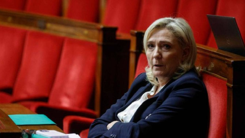 Marine Le Pen vrea ca Franţa să nu mai livreze tunuri de tip Caesar Ucrainei