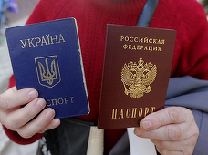 Rusia a distribuit 80.000 de paşapoarte ruseşti în Ucraina după ”anexări”, anunţă Ministerul rus de Interne