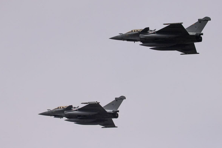 Franţa trimite în Lituania patru avioane de tip Rafale cu mandat NATO