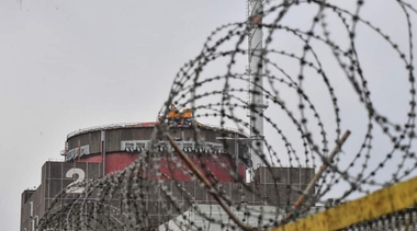 Forţele ruse s-ar pregăti să se retragă din Centrala Nucleară Zaporojie, afirmă directorul Energoatom, Petro Kotin. ”Avem impresia că îşi fac valizezele şi fură tot ce pot”