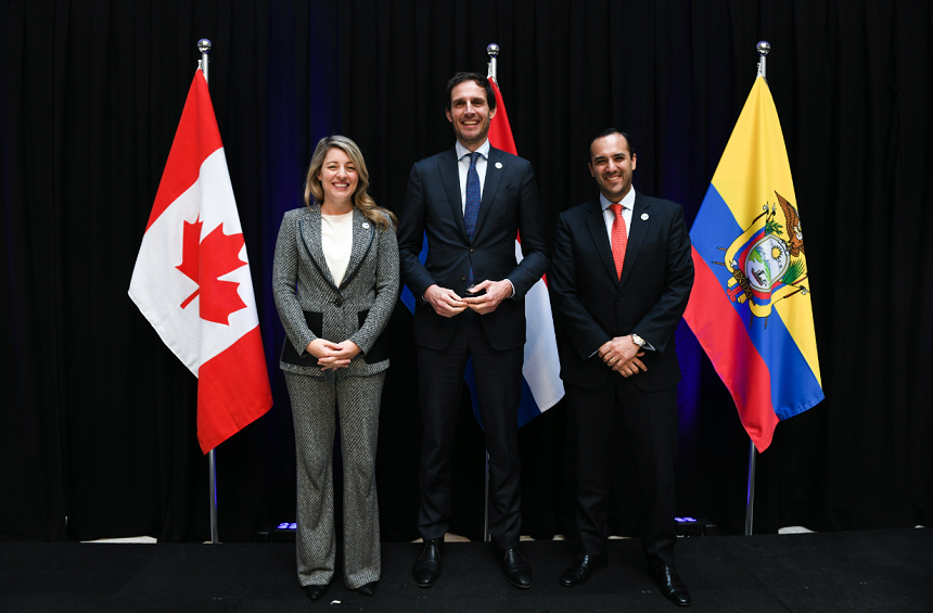Olanda, Canada şi Ecuadorul cer înfiinţarea unui Tribunal Mondial Anticorupţie