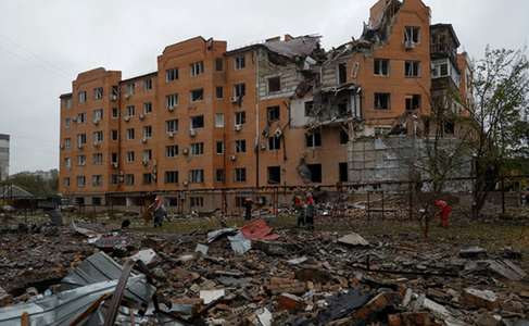 Cel puţin şase civili ucişi într-un bombardament la Doneţk, anunţă ”primarul” prorus instalat de Moscova