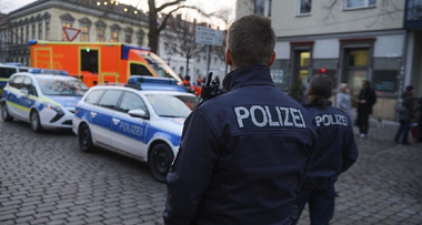 Germania destructurează o reţea de trecători de migranţi ilegali din Siria şi Irak prin Belarus şi Polonia. Patru suspecţi sirieni şi irakieni arestaţi şi alţi doi căutaţi, 14 percheziţii în mai multe landuri