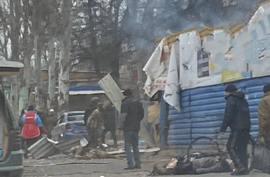 Cel puţin şase civili ucişi şi alţi cinci răniţi într-un atac rus la Kurahove, în apropiere de Doneţk, denunţă Zelenski şi cataloghează armata rusă drept ”inumană”, după ce Putin dă asigurări că va folosi arma nucleară numai ”ca mijloc de apărare”