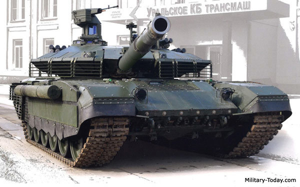 Rusia trimite în Donbas 200 dintre cele mai moderne tancuri ale sale, T-90M