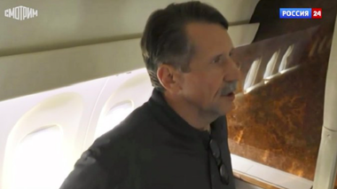 Viktor Bout, eliberat în schimbul eliberării lui Brittney Griner, acuză Occidentul că vrea ”să distrugă” Rusia. ”Occidentalii cred că nu ne-au terminat în 1990”, ”ei cred că pot din nou să ne distrugă şi să dezbine Rusia”. Hollywoodul, ”organ de propagandă” al SUA