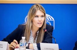 Eva Kaili, vicepreşedinta Parlamentului European, a fost arestată şi pusă sub acuzare în cadrul anchetei anticorupţie. Ea nu s-a putut prevala de imunitatea parlamentară pentru că a fost prinsă în flagrant delict - presă