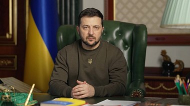 Zelenski spune că a avut cu Macron o conversaţie „lungă şi foarte semnificativă”, iar cu Erdogan a vorbit despre extinderea acordului pentru export pe Marea Neagră / Urmează o convorbire şi cu Joe Biden înainte de o „săptămână importantă”