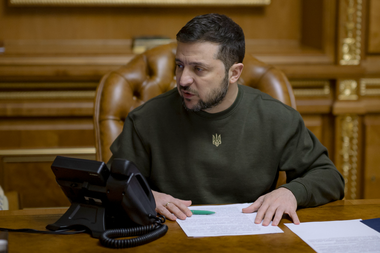UPDATE - Zelenski a discutat la telefon cu Joe Biden. El i-a cerut liderului de la Casa Albă să facă tot ce se poate pentru a ajuta la protejarea populaţiei civile a Ucrainei şi a infrastructurii critice / Biden a reafirmat susţinerea SUA faţă de Ucraina