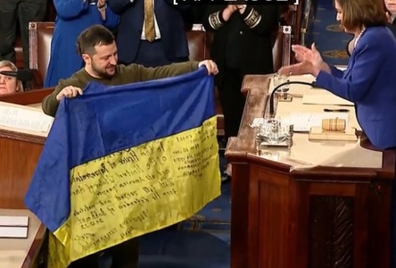 UPDATE - Zelenski în Congresul SUA: Ucraina e în viaţă, Ucraina rezistă şi nu ne vom preda niciodată! Anul viitor va fi unul de cotitură. Avem nevoie de pace. Banii voştri nu sunt un act de caritate
