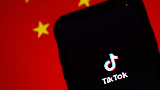 Firma-mamă chineză a TikTok, ByteDance, recunoaşte că foloseşte date ale jurnaliştilor pentru a-i urmări